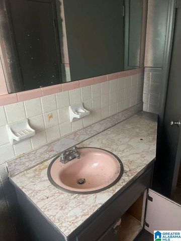 1604 BROOKFIELD LANE, Birmingham, AL 35214