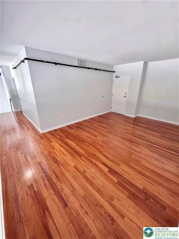 11 West 2nd Street 101, Bethlehem City, PA 18015