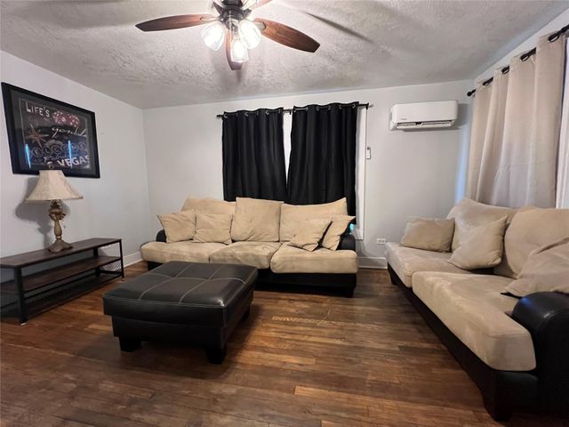 617 12th Street 3, Huntsville, TX 77340