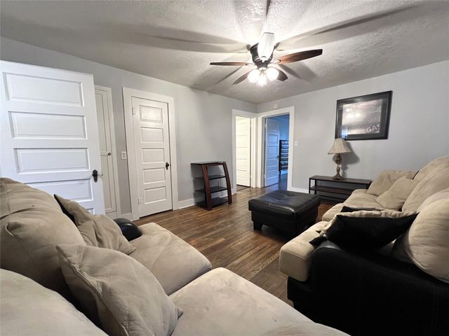 617 12th Street 3, Huntsville, TX 77340