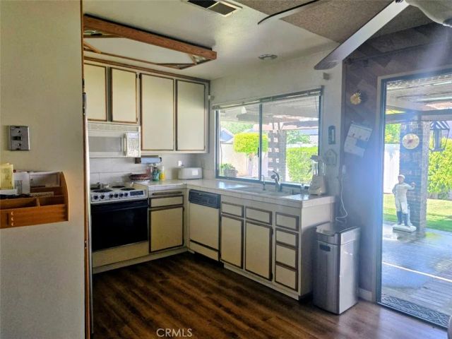 22561 Catania, Laguna Hills, CA 92653