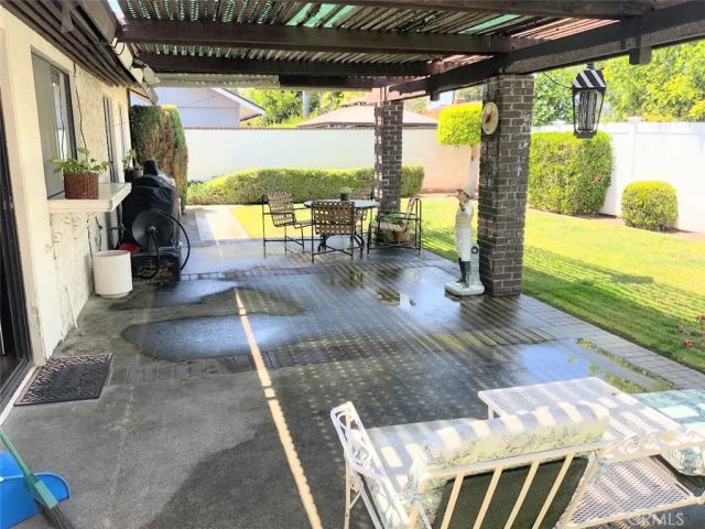 22561 Catania, Laguna Hills, CA 92653