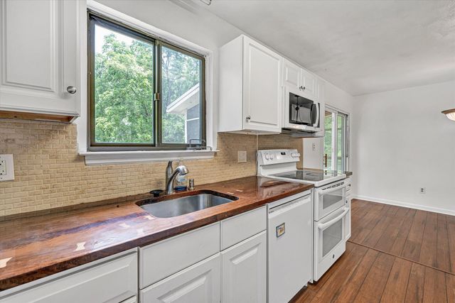 4064 Crawford RD, Roanoke, VA 24018