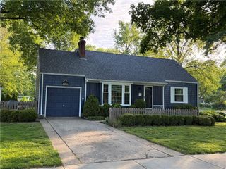 4300 W 71st Terrace, Prairie Village, KS 66208