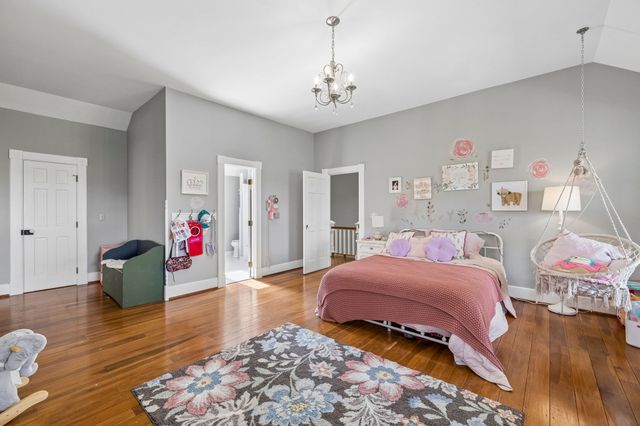 901 Town Branch Rd, Charlotte, TN 37036