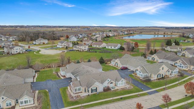 619 Schumann Street, Woodstock, IL 60098