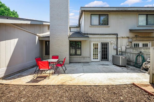 10033 Hefner Village Terrace, Oklahoma City, OK 73162
