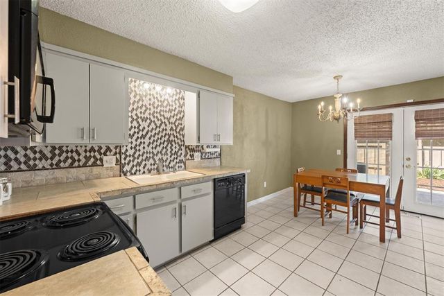 10033 Hefner Village Terrace, Oklahoma City, OK 73162