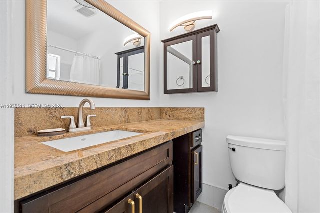 3035 Hayes St, Hollywood, FL 33021