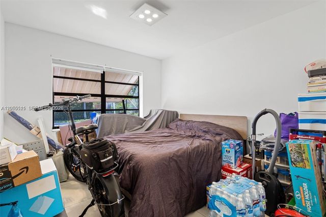 3035 Hayes St, Hollywood, FL 33021