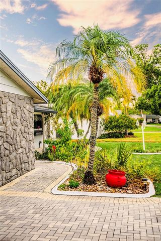 898 CORVETTE DRIVE, Largo, FL 33771