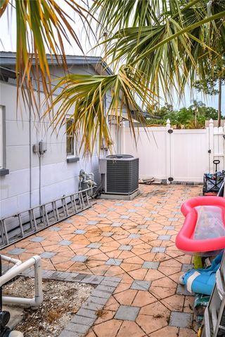 898 CORVETTE DRIVE, Largo, FL 33771