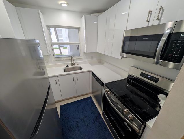 2860 NE 14th Street Causeway, Pompano Beach, FL 33062