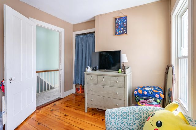 11 Souhegan Street, Milford, NH 03055