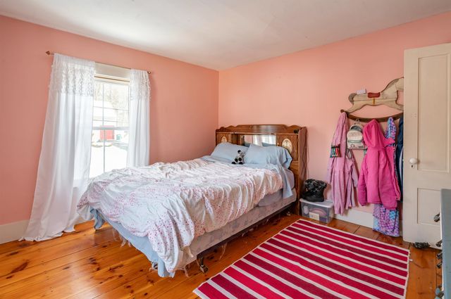 11 Souhegan Street, Milford, NH 03055