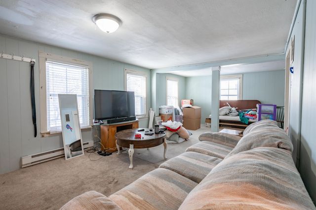 11 Souhegan Street, Milford, NH 03055