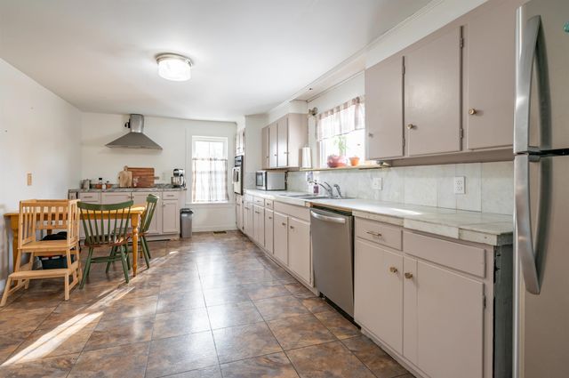 11 Souhegan Street, Milford, NH 03055