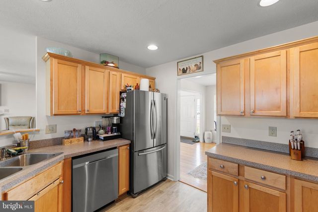 103 CORRAL DR, Stephens City, VA 22655