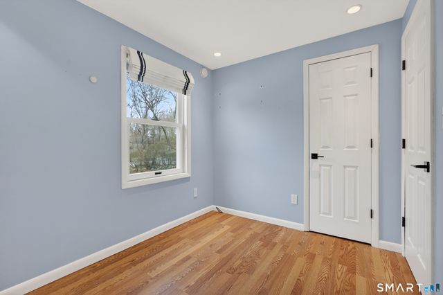 258 Nut Plains Road, Guilford, CT 06437