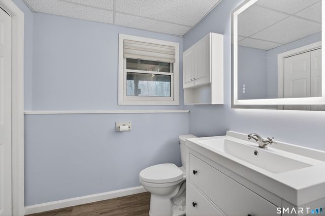 258 Nut Plains Road, Guilford, CT 06437