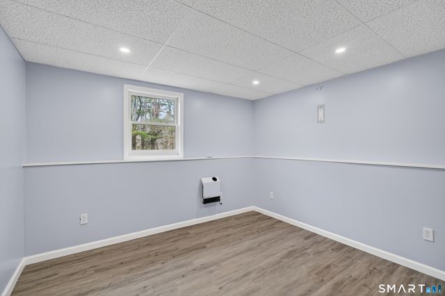 258 Nut Plains Road, Guilford, CT 06437