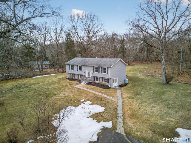 258 Nut Plains Road, Guilford, CT 06437