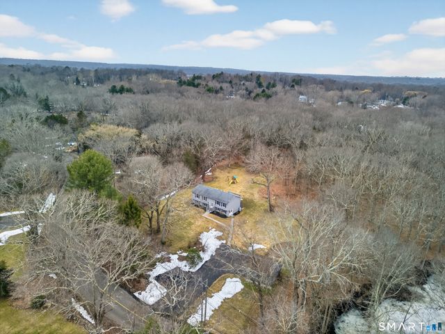 258 Nut Plains Road, Guilford, CT 06437