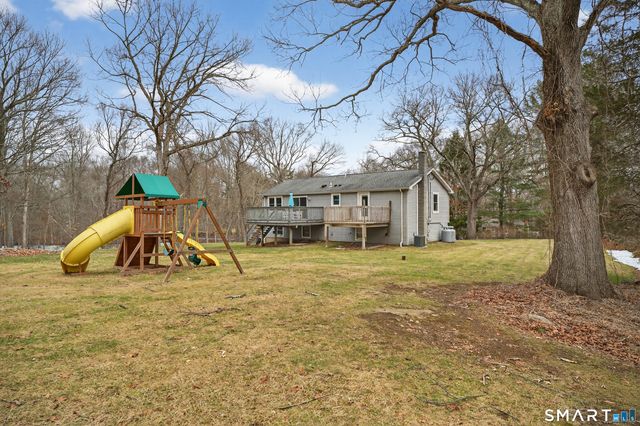 258 Nut Plains Road, Guilford, CT 06437