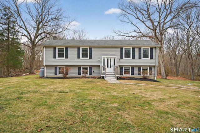 258 Nut Plains Road, Guilford, CT 06437