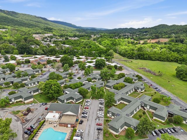 900 Mountain Creek Rd Apt T391, Chattanooga, TN 37405