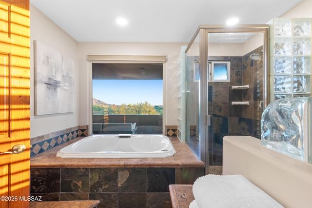 12107 N Sliding Rock Place, Oro Valley, AZ 85755