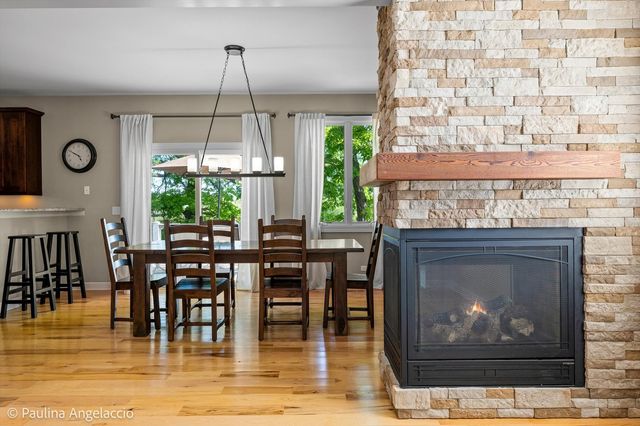 132 Longwood Drive, Ingleside, IL 60041