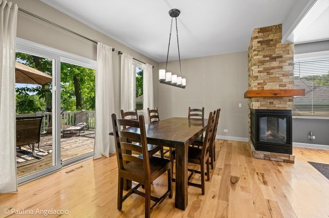 132 Longwood Drive, Ingleside, IL 60041