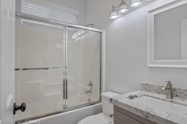 28534 Old Spanish Trail, Saugus, CA 91390