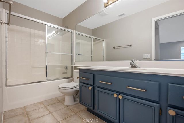 28534 Old Spanish Trail, Saugus, CA 91390