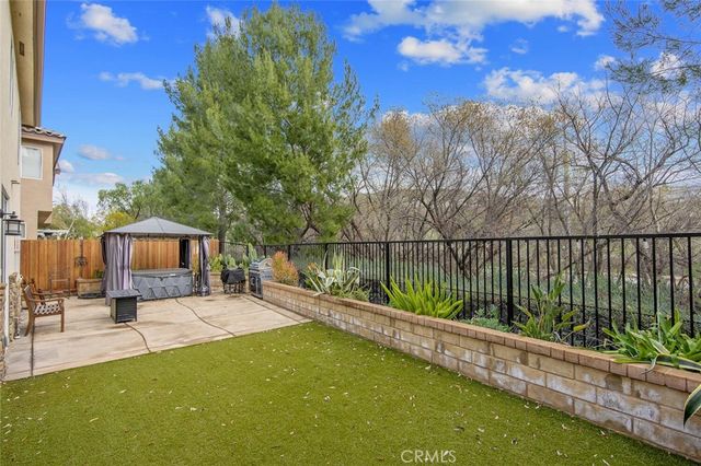 28534 Old Spanish Trail, Saugus, CA 91390