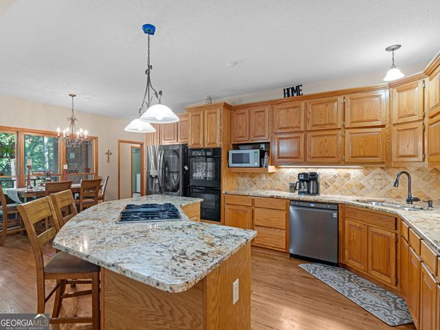 325 Country Side Drive, Mcdonough, GA 30252