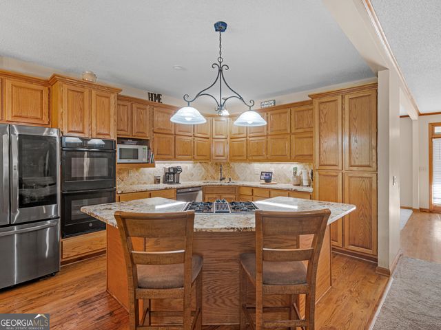 325 Country Side Drive, Mcdonough, GA 30252