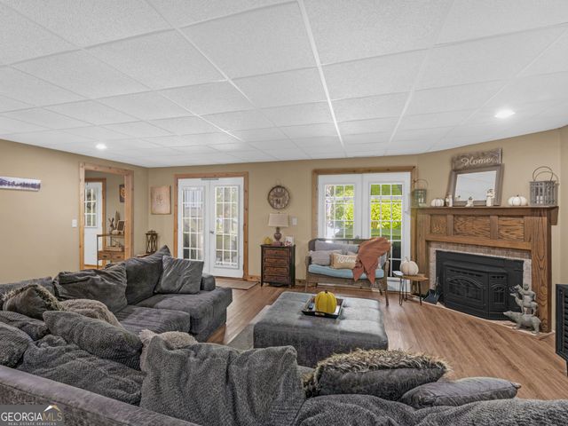 325 Country Side Drive, Mcdonough, GA 30252