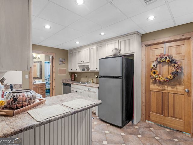 325 Country Side Drive, Mcdonough, GA 30252