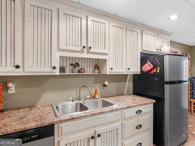 325 Country Side Drive, Mcdonough, GA 30252