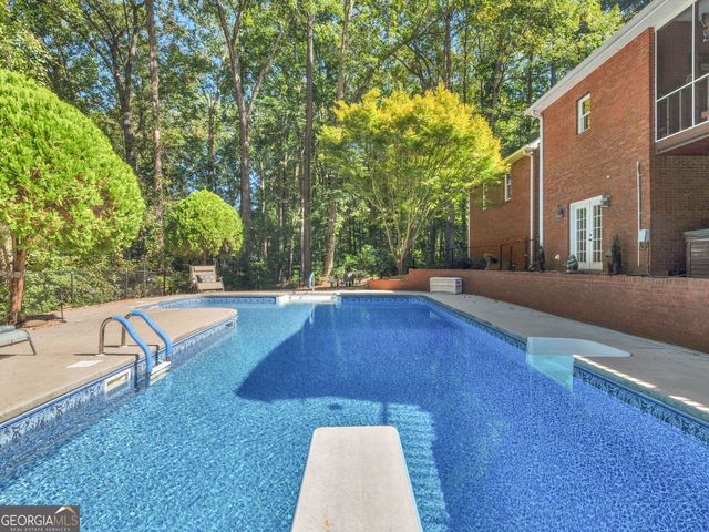 325 Country Side Drive, Mcdonough, GA 30252