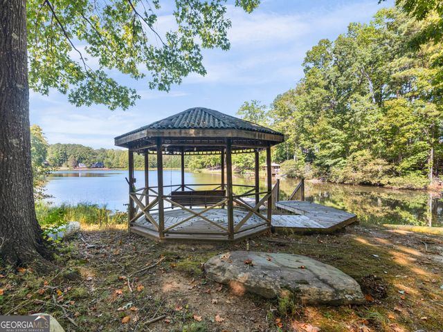 325 Country Side Drive, Mcdonough, GA 30252