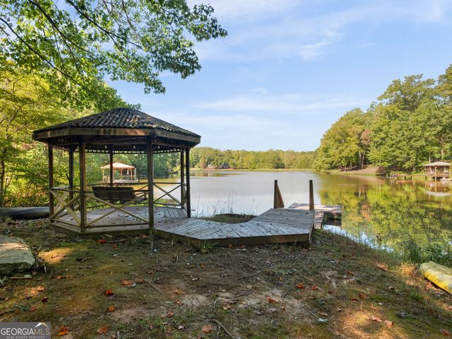 325 Country Side Drive, Mcdonough, GA 30252