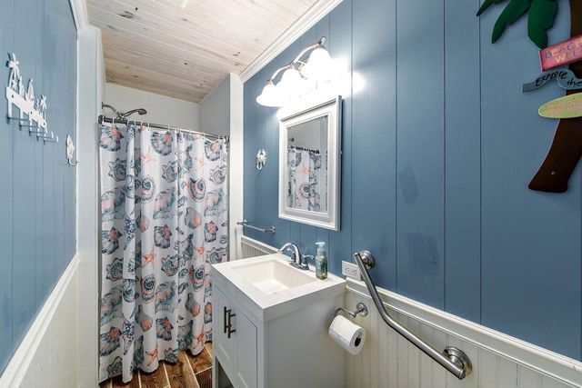 171 Apple Lane, Grand Isle, LA 70358