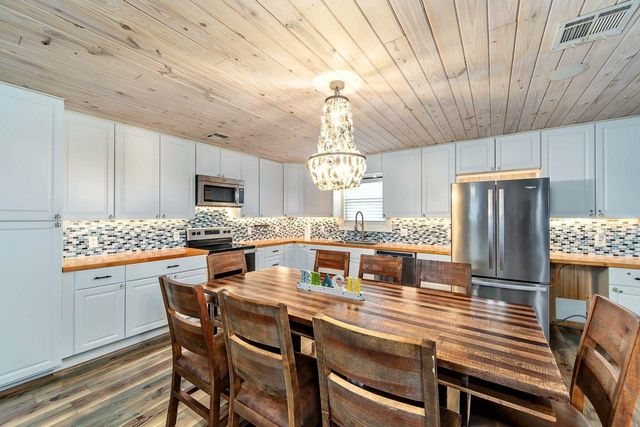 171 Apple Lane, Grand Isle, LA 70358