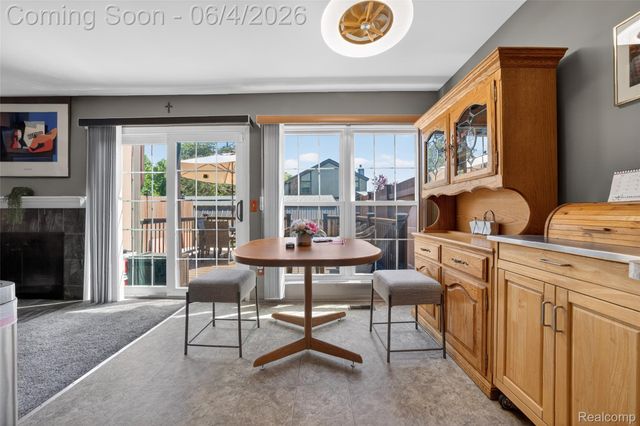 25155 Greenbrooke Drive, Southfield, MI 48033