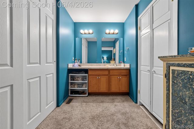 25155 Greenbrooke Drive, Southfield, MI 48033