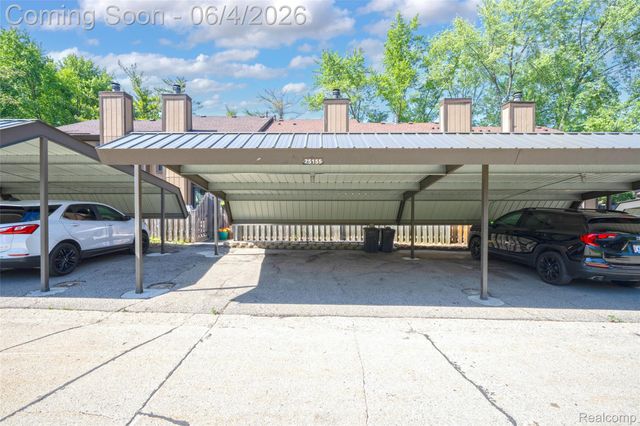 25155 Greenbrooke Drive, Southfield, MI 48033