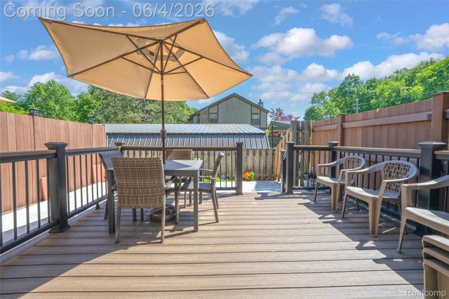 25155 Greenbrooke Drive, Southfield, MI 48033